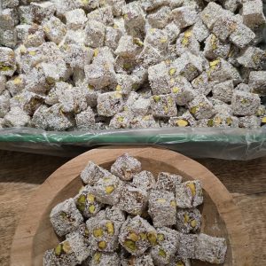 Dubbel gebrande turks fruit met pistachenoten